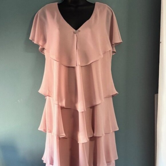 SLNY Dusty Pink 16 Ruffle Tiered Dress Romantic Flowing Feminine Flattering Chic - Picture 1 of 11